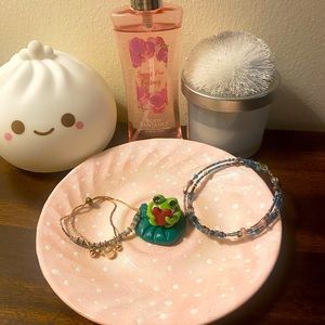 Cute frog jewlery plate